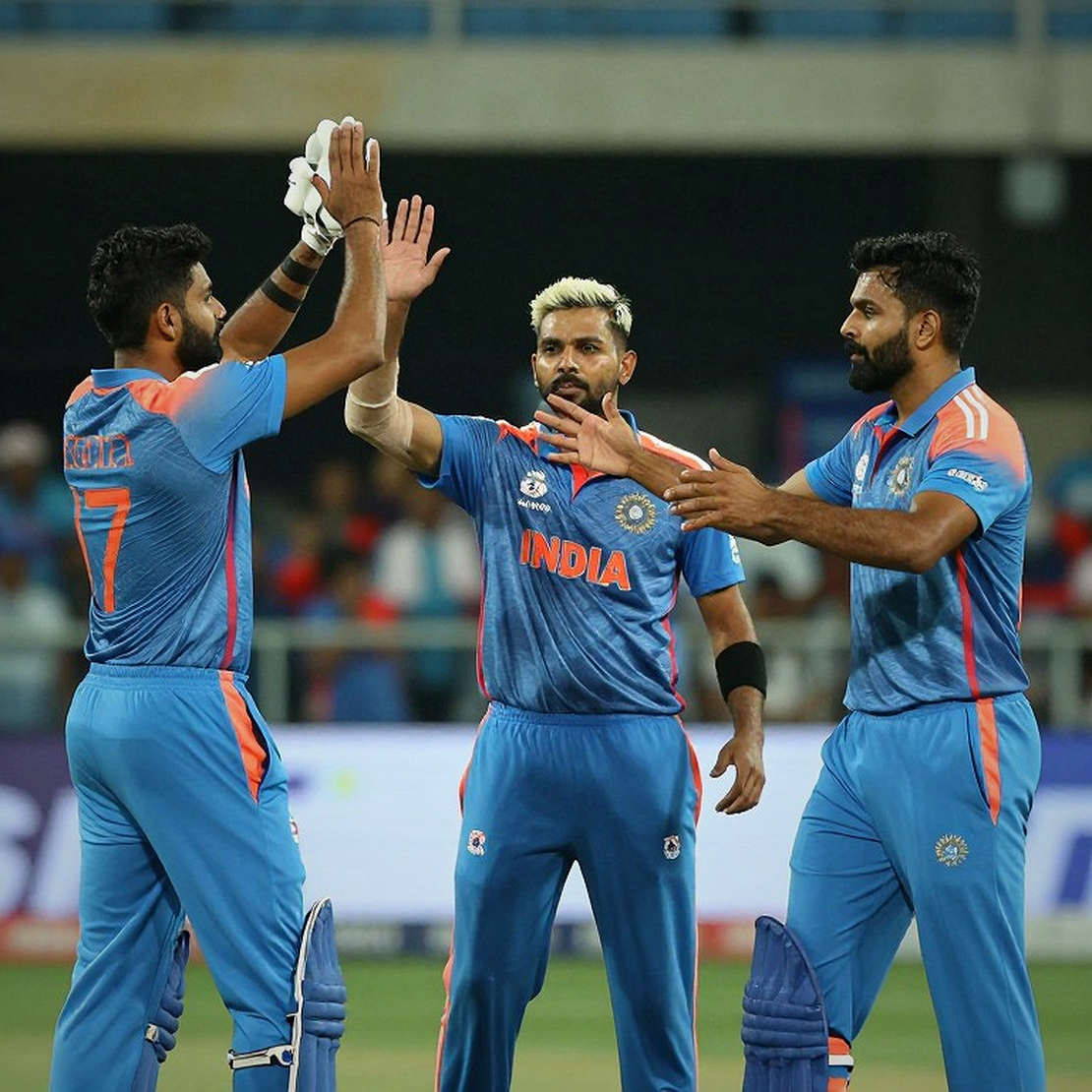 ছয় নম্বরের শতক: দীপ্তি শর্মার ৮৩ বল আর ভারতের ব্যাটিং ক্রমের নীরব পুনর্লিখন